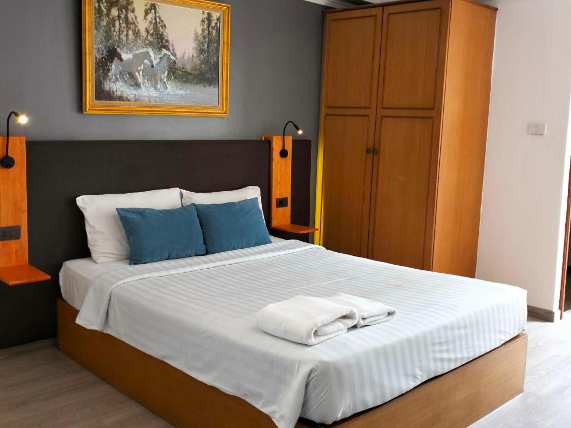 Shagwell Mansions Hotel Pattaya Bilik gambar